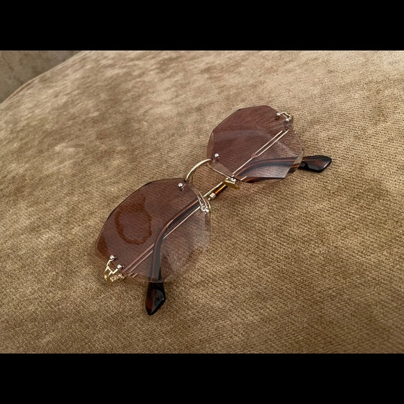 🔥 2 for $20 ✨ Cat Eye Rimless Sunglasses - Picture 7 of 7